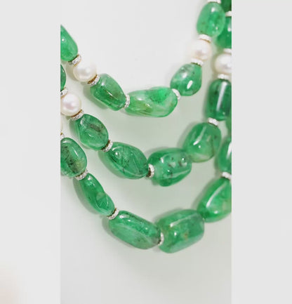 Exotic Diamond Ring Emerald with Pearl Necklace