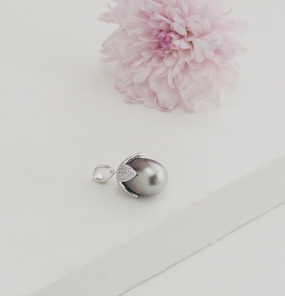 Classic Black Drop Freshwater Pearl Locket