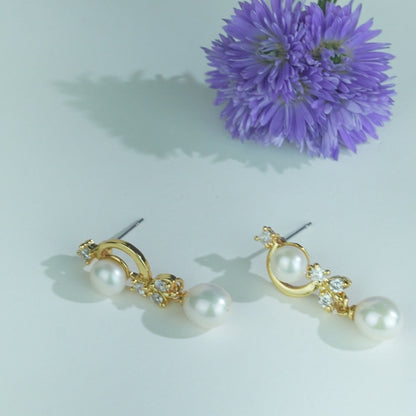 Classic White Drop Freshwater Pearl Hanging Studs Earrings