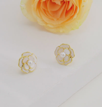 Floral White Freshwater Pearl Stud Earrings