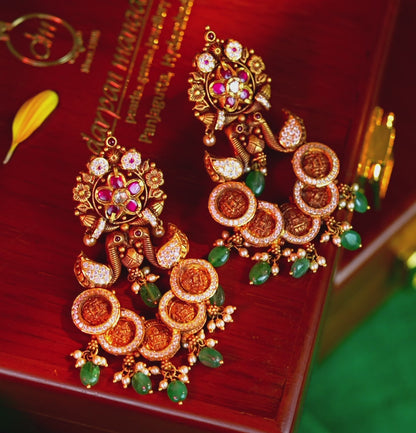 Elaborate Kasu Emerald Earring
