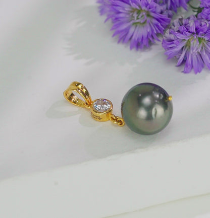13.0-14.0mm Black Tahitian Pearl With 22K Yellow Gold Stone Pearl Locket