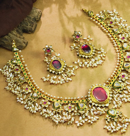 Striking Kundan Guttapusalu Necklace Set