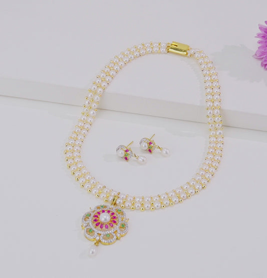 Brilliant Red Green Freshwater Pearls Necklace Set