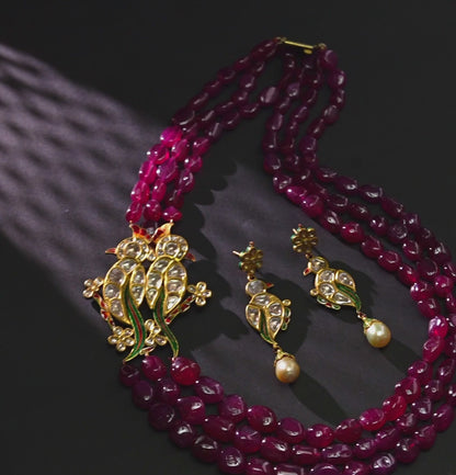 Charming Gold Ruby Side Pices Necklace