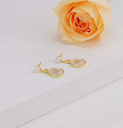 Trendy White Freshwater Hanging Freshwater Pearl Studs Earrings