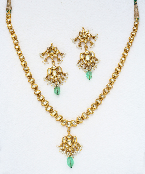 Traditional Kundan Set | Mangatrai Pearls & Jewellers
