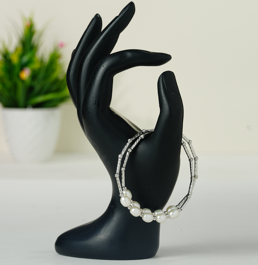 Unique Pearl Bracelets