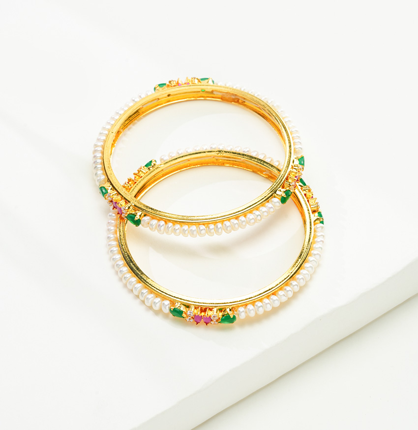 Eclectic Multicolor Pearl Bangle